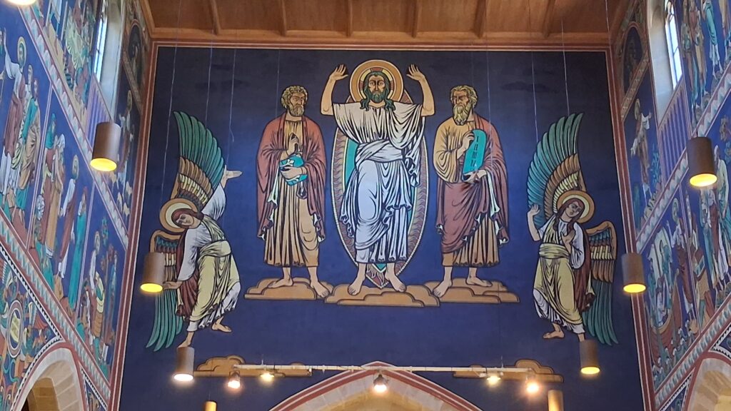 Was machen all die Bilder in einer reformierten Kirche?